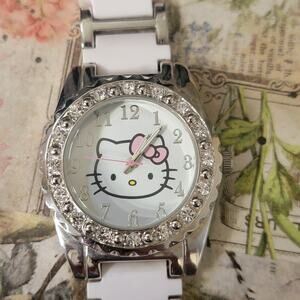 Hello Kitty Sanrio Watch 2013 MZB White Strap Crystal Bezel Quartz Collectible